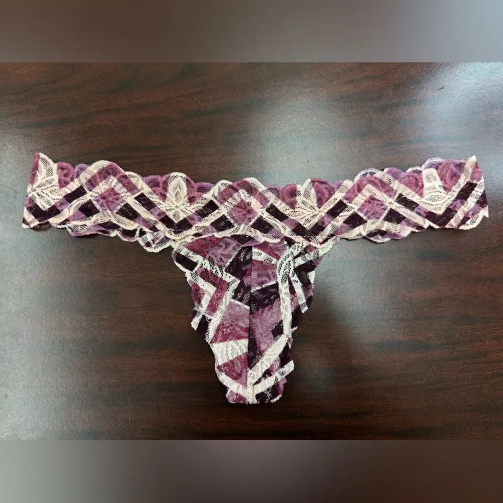 PINK Victoria’s Secret Extra Low Rise Lace Thong Size Medium